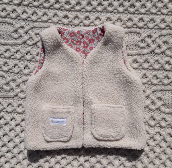 Gilet de berger enfant 4ans extérieur en sherpa, intérieur en viscose les bobines de ganou
